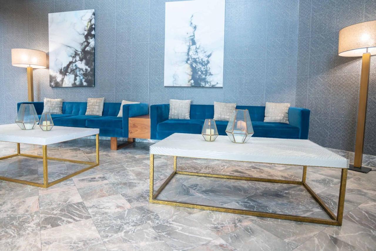 Sandman Signature Mississauga Hotel Екстер'єр фото