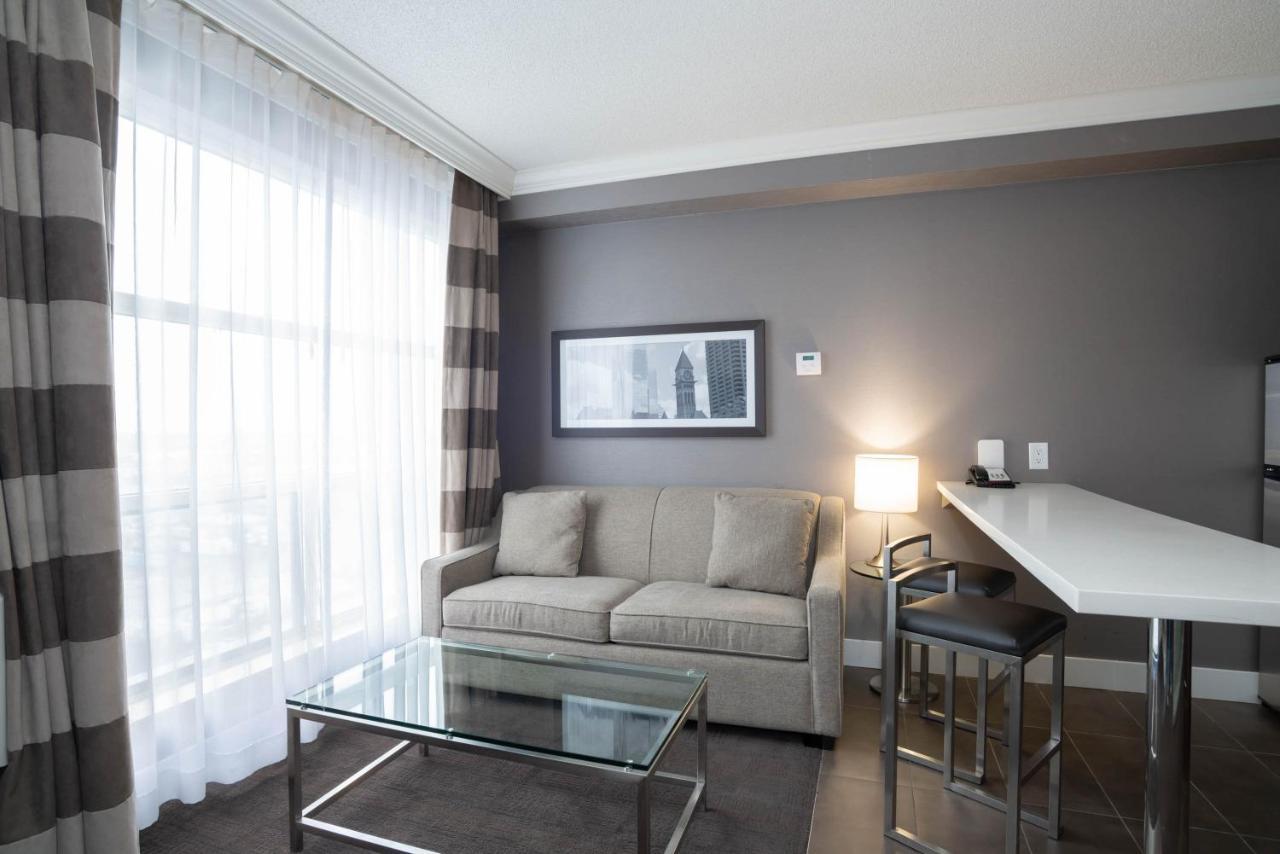 Sandman Signature Mississauga Hotel Екстер'єр фото