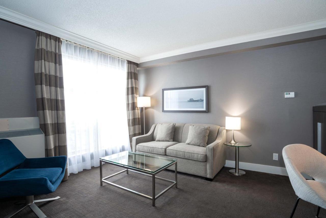 Sandman Signature Mississauga Hotel Екстер'єр фото