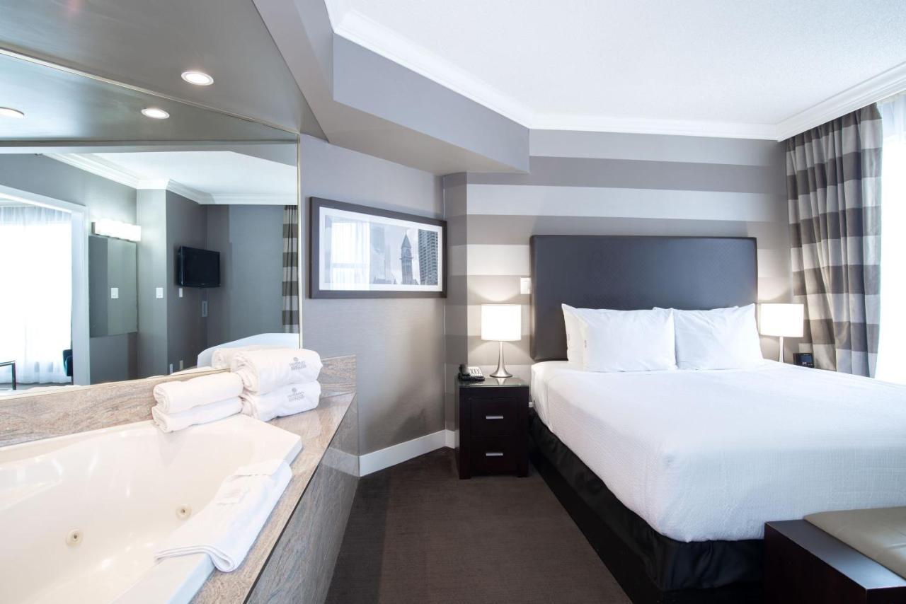 Sandman Signature Mississauga Hotel Екстер'єр фото
