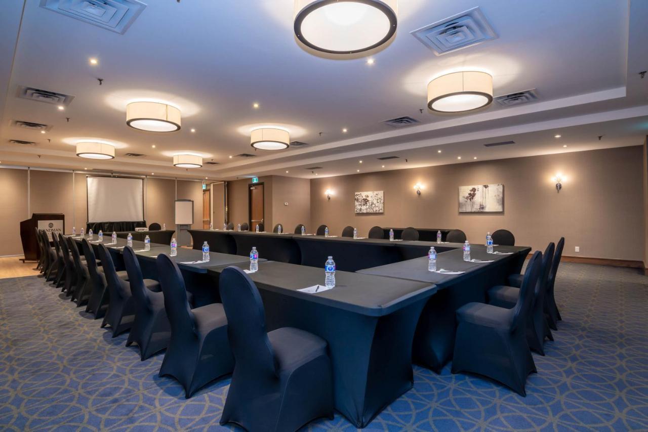 Sandman Signature Mississauga Hotel Екстер'єр фото
