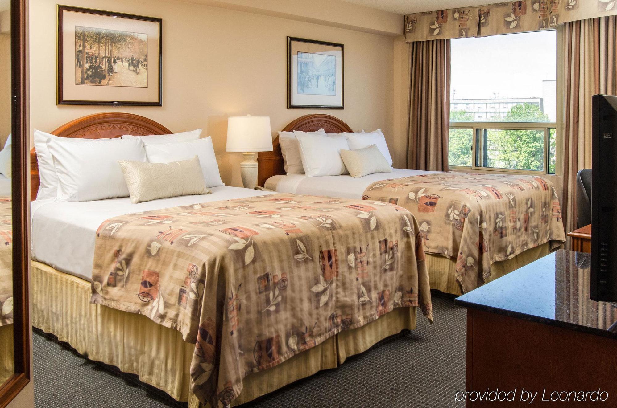 Sandman Signature Mississauga Hotel Екстер'єр фото
